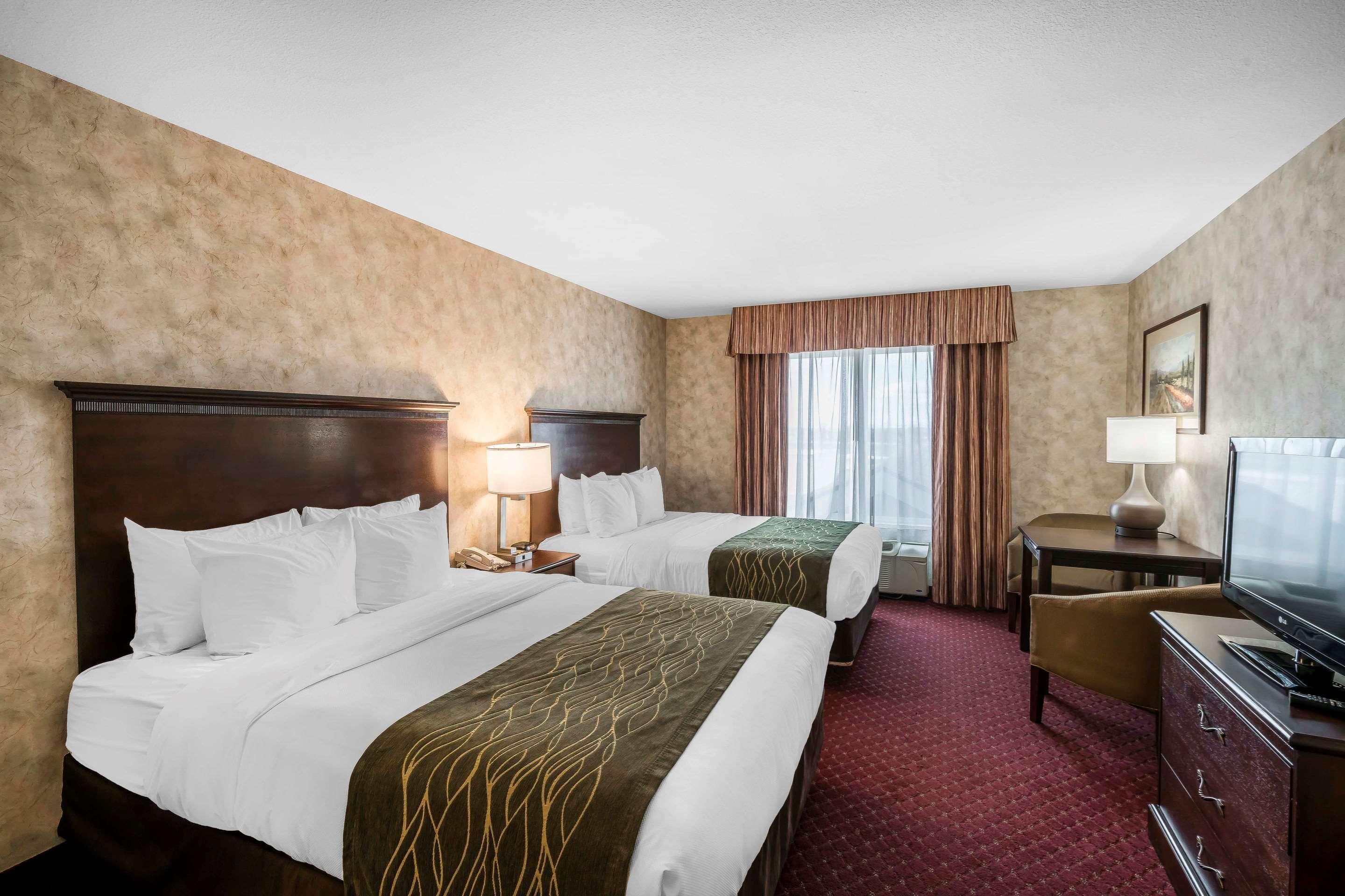 וואלה וואלה Comfort Inn & Suites מראה חיצוני תמונה