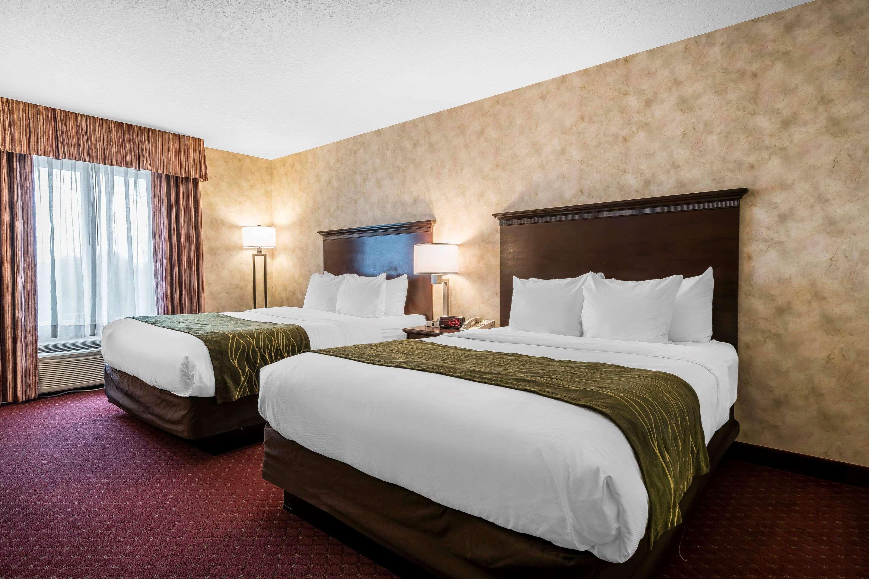 וואלה וואלה Comfort Inn & Suites מראה חיצוני תמונה