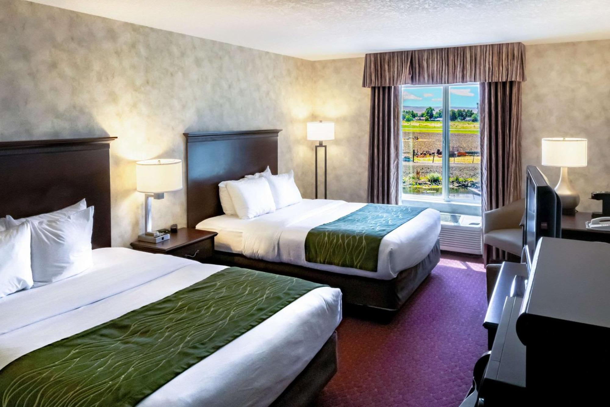 וואלה וואלה Comfort Inn & Suites מראה חיצוני תמונה