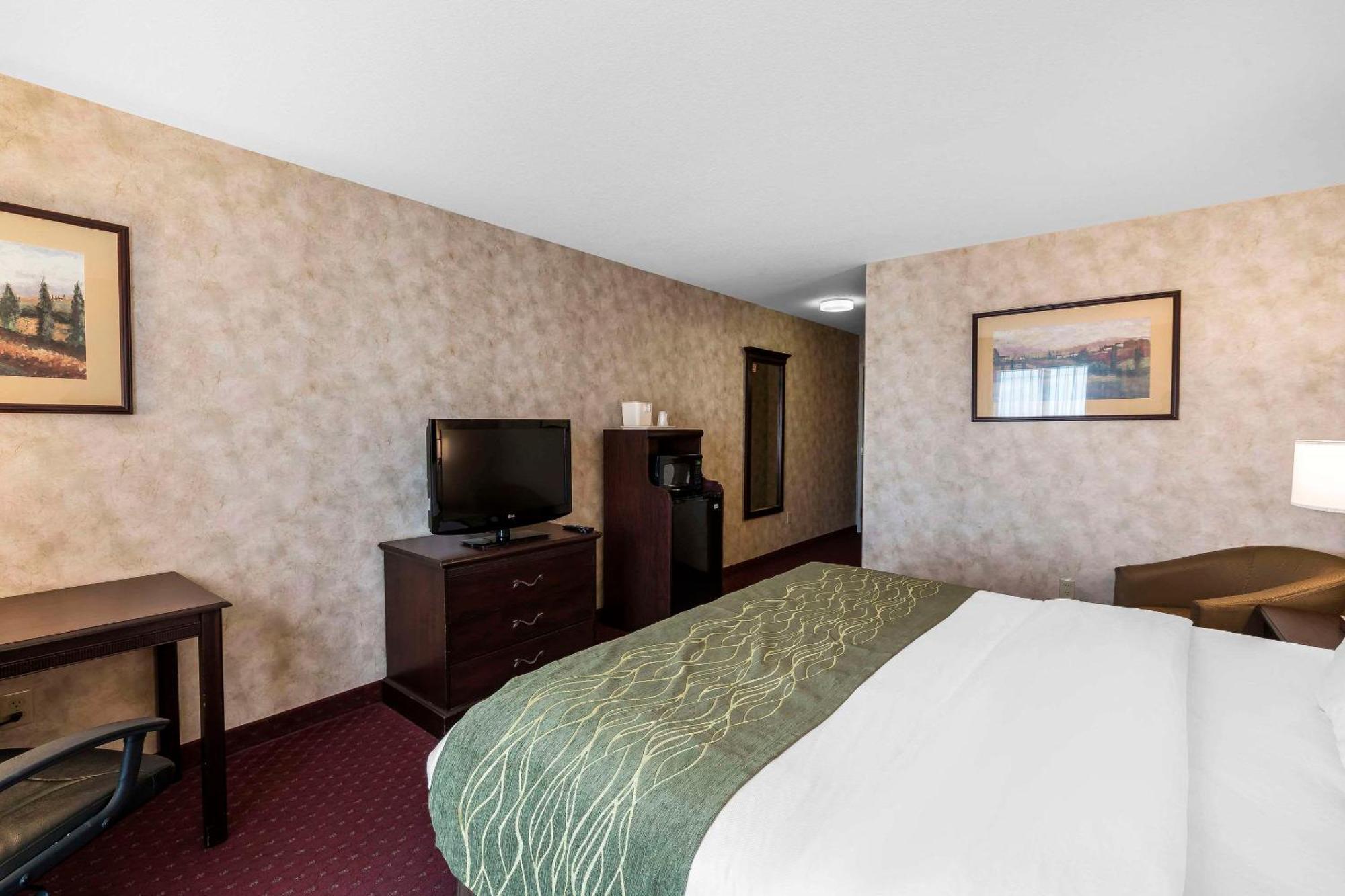 וואלה וואלה Comfort Inn & Suites מראה חיצוני תמונה