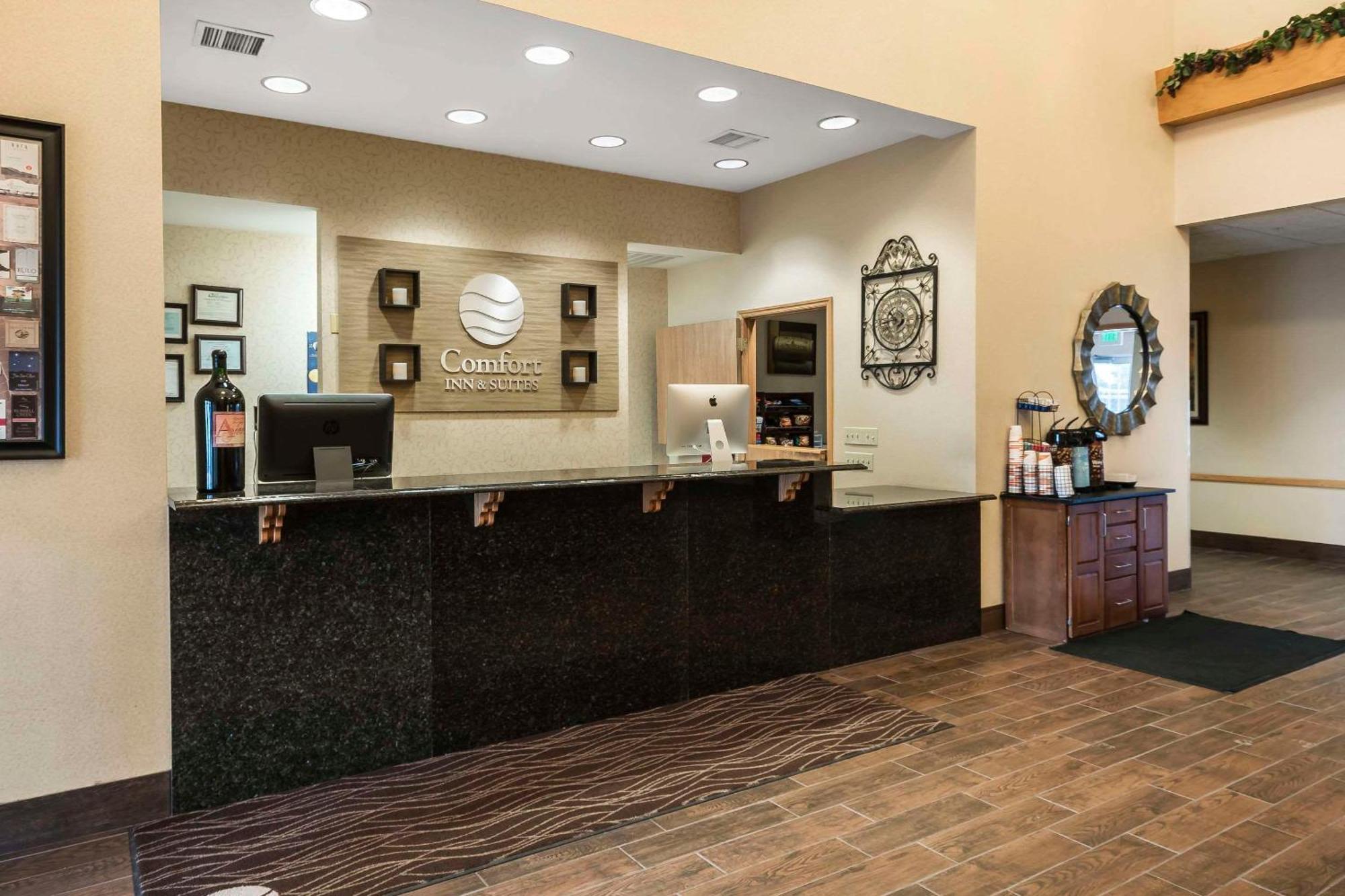 וואלה וואלה Comfort Inn & Suites מראה חיצוני תמונה